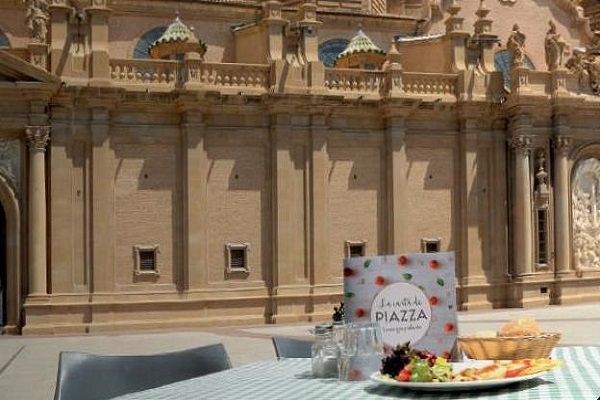 Gastronomía en Zaragoza: ‘Restaurante Piazza’, la terraza del Pilar